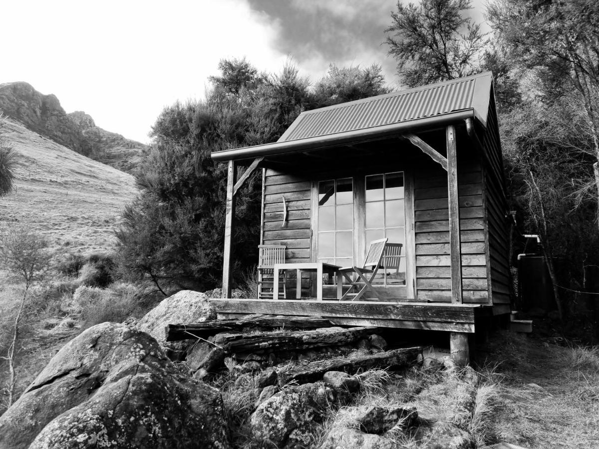 Manaaki Mai, Rustic Retreat Bush Cabin ไครสต์เชิร์ช ภายนอก รูปภาพ